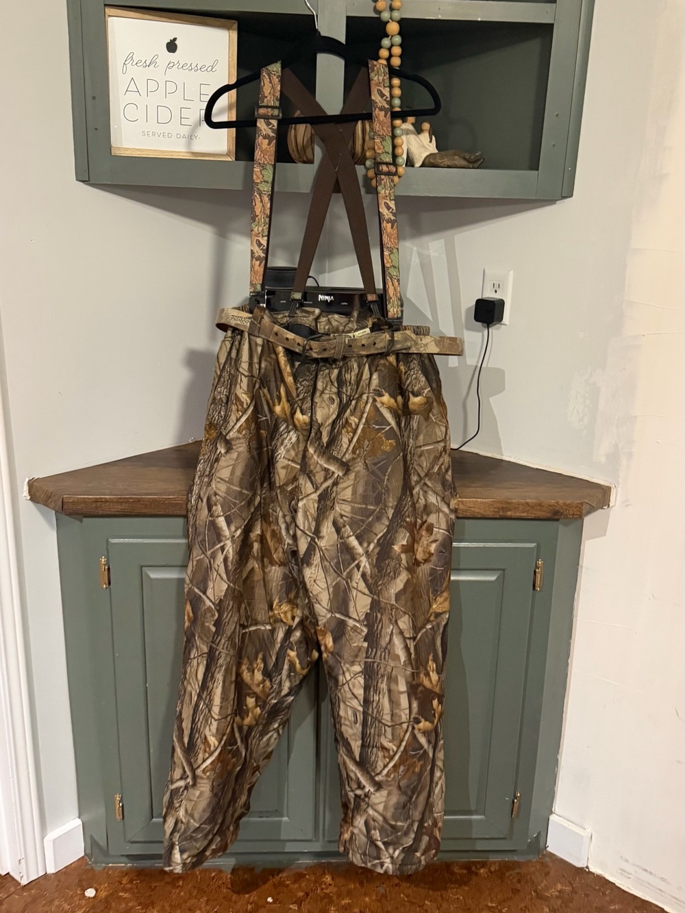Field & Stream Realtree Camo Cargo Hunting Pants with Suspenders - Brown/Green